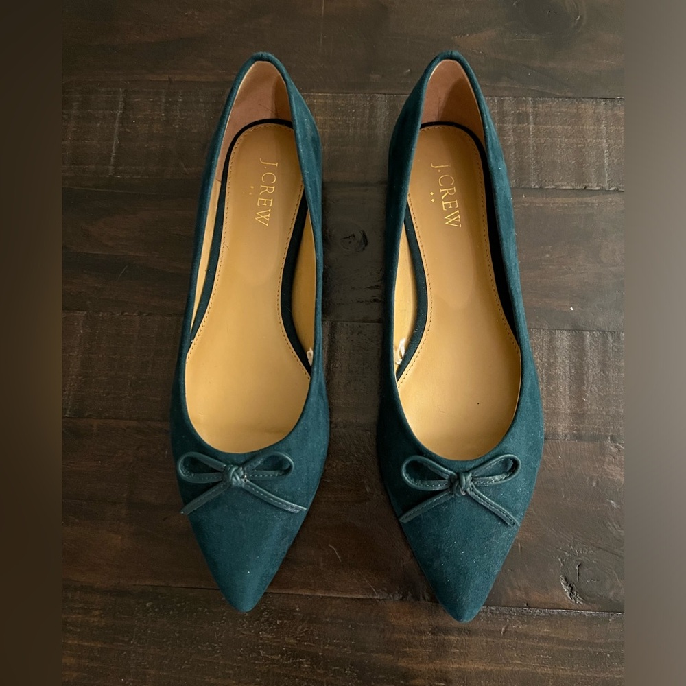JCREW -  Pointy Toe Flats in Academy Green - Size 7.5